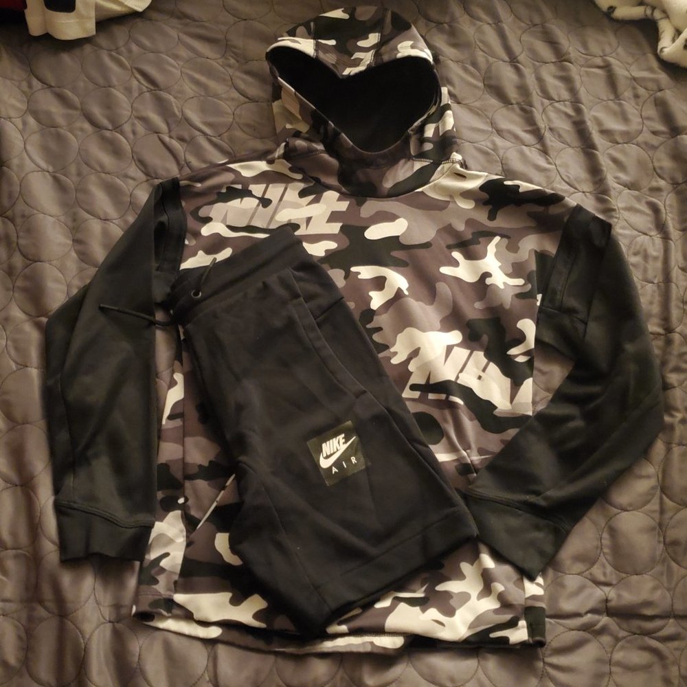 Nike camouflage pull over hoodie and Nike cotton short big boys size M